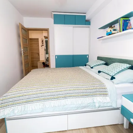 בראשוב Pentha Apt - Stylish And Spacious 2-Bedroom Apartment Near Coresi Mall מראה חיצוני תמונה