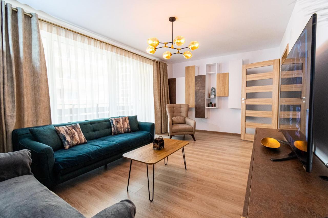 דירה Pentha - Stylish And Spacious 2-bedroom Near Coresi Mall בראשוב