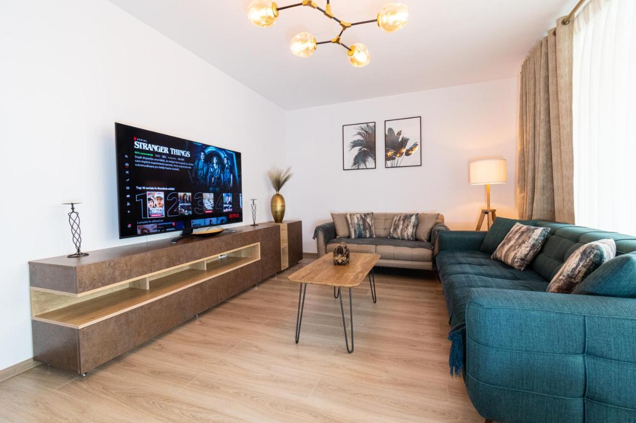 Pentha - Stylish And Spacious 2-bedroom Near Coresi Mall דירה